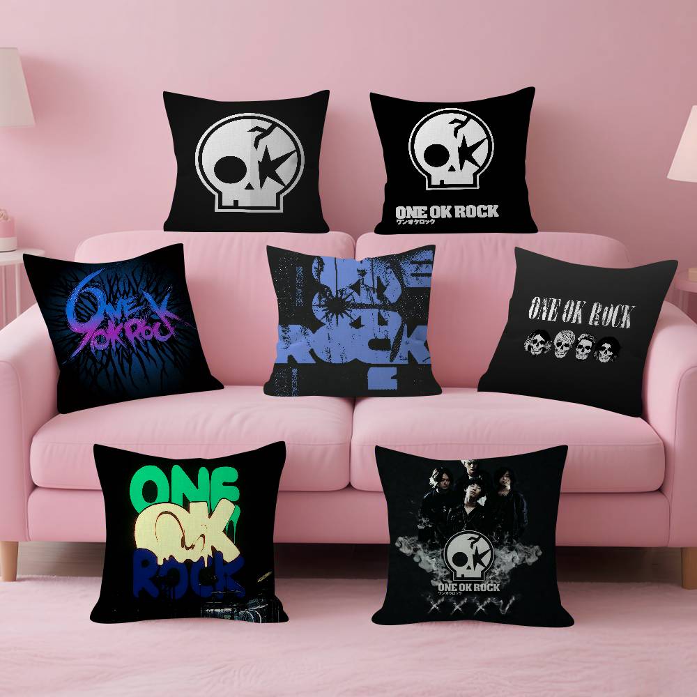 Home Textiles Logo - Housse de coussin avec logo ONE